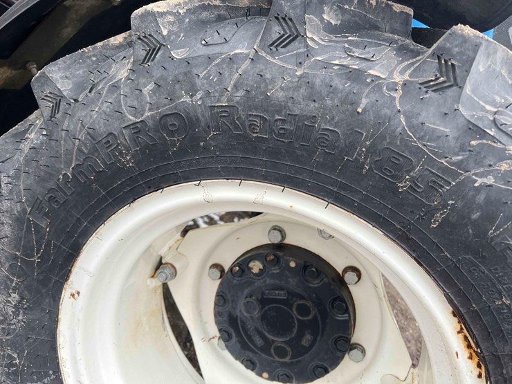 new-holland-tn70da-image-17