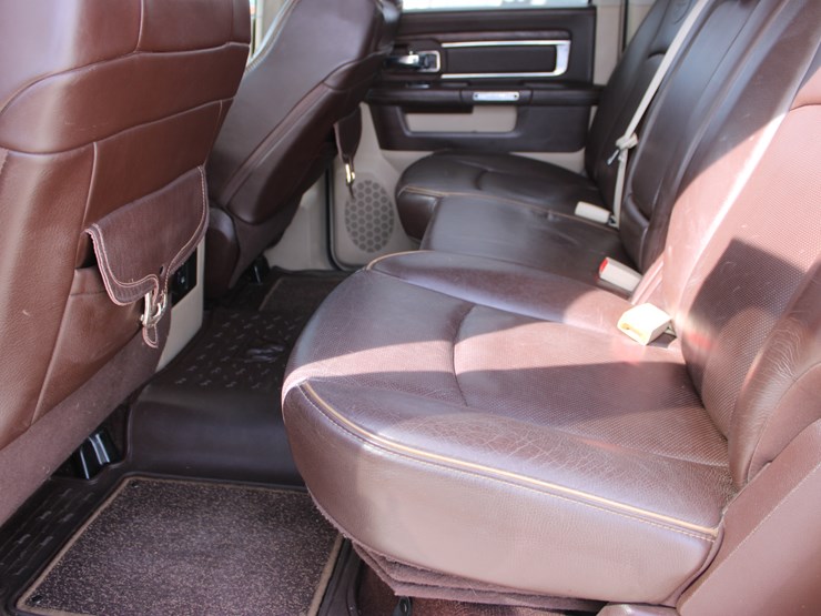 2015-ram-2500-laramie-longhorn-image-38