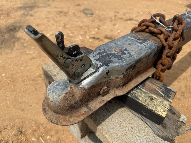 basstender-11.3-mini-bass-boat-image-17