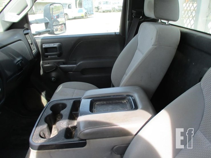 2017-chevrolet-3500hd-image-8