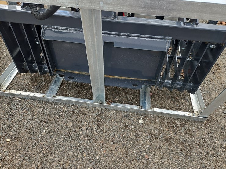 landhonor-44"-skeleton-bucket-grapple-image-4