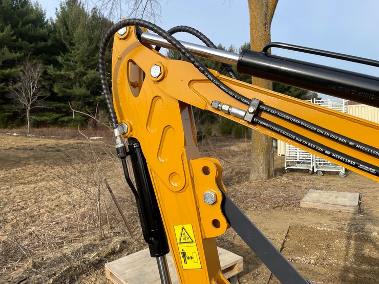 #1040-•-new-ats-rt12r-mini-excavator-image-27