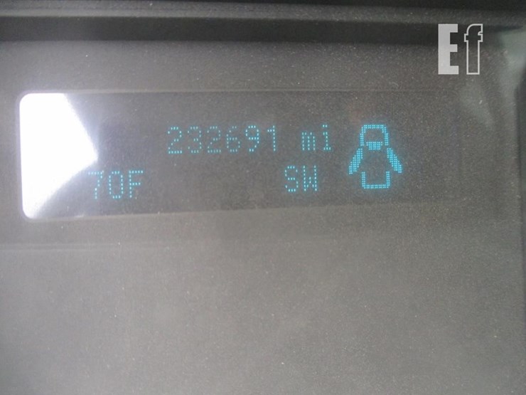 2015-ford-f350-xl-image-17