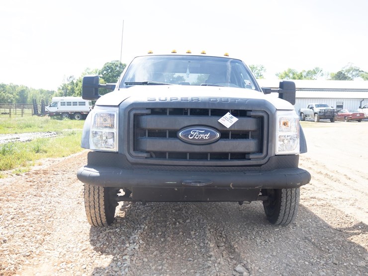 2012-ford-f550-image-8