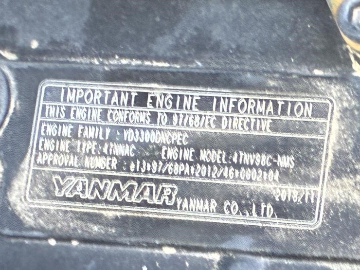 2019-gehl-r190-image-21