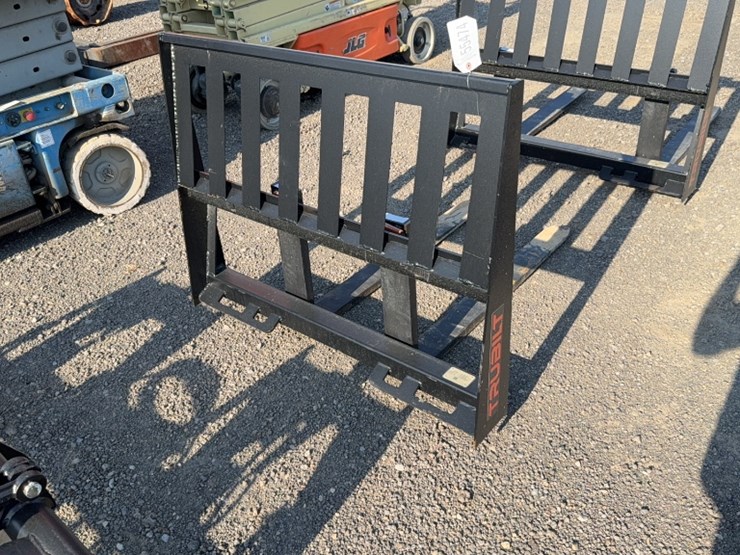 #2086-•-trubilt-42"-skid-steer-pallet-forks-image-3