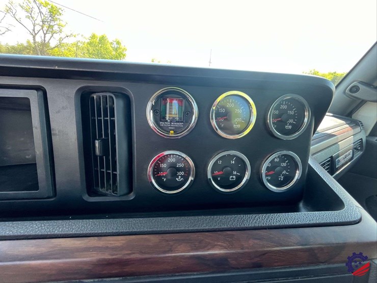 2024-international-hx520-image-93