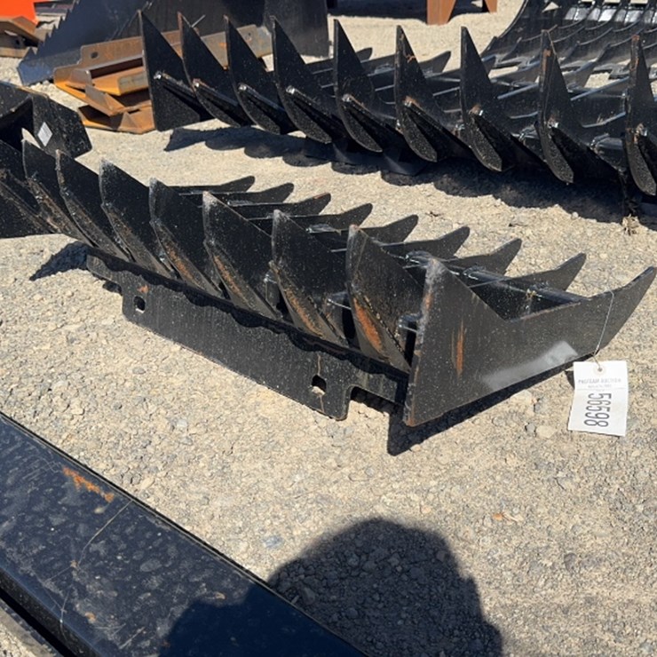 #1027 • 30" DINGO ROOT RAKE