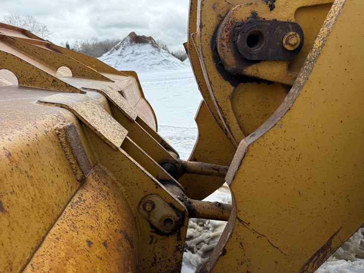 caterpillar-980g-image-17