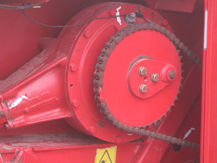 2015-massey-ferguson-1840-image-39