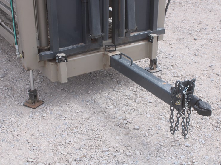 #1083-•-new-circle-t-portable-complete-cattle-processing-system-image-21