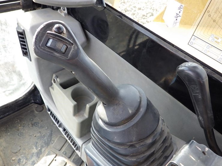 2013-caterpillar-308e-image-27