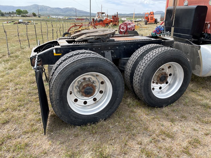 1998-peterbilt-378-image-22