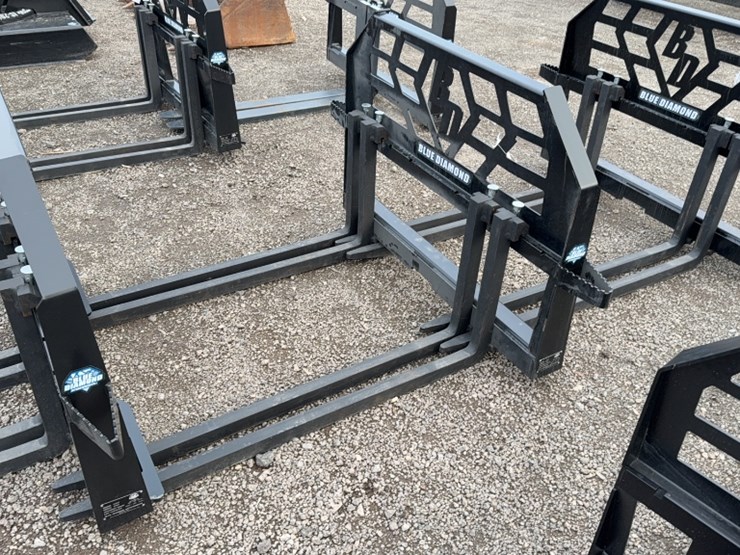#2025-•-blue-diamond-48"-skid-steer-block-pallet-forks-image-1