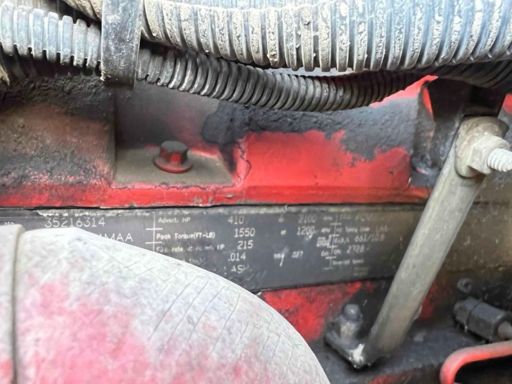 2008-peterbilt-384-image-14