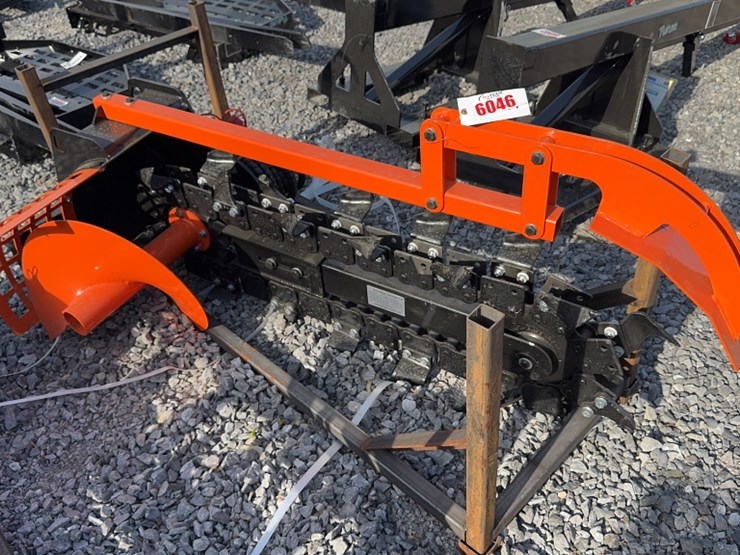 #6046-•-future-dingo-trencher-image-2