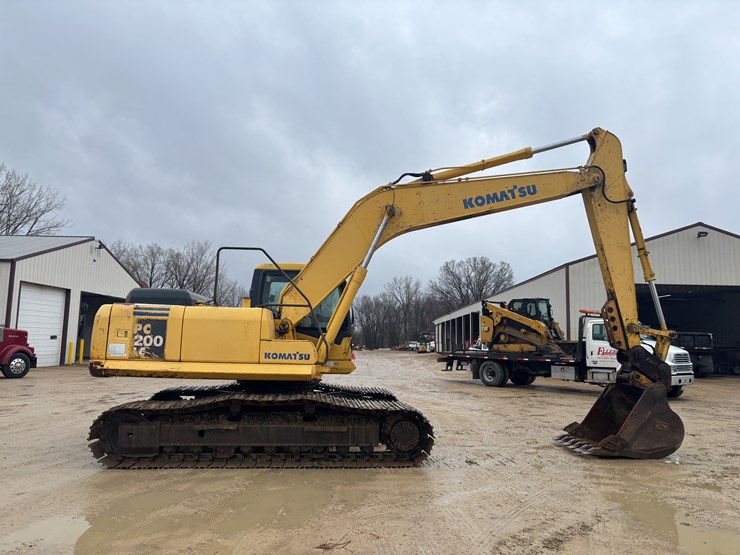 2001-komatsu-pc200-lc-image-4