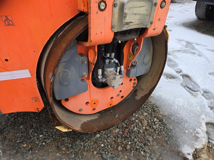 2012-hamm-hd14vv-image-40