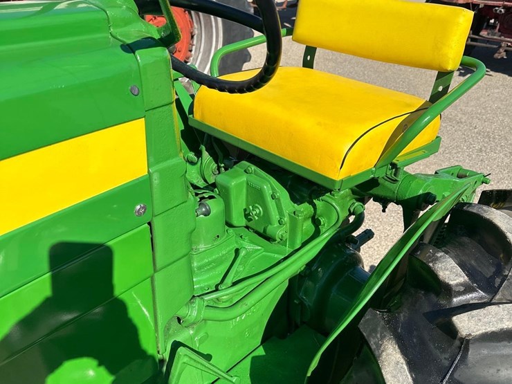 john-deere-420-image-11