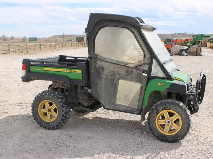john-deere-gator-image-6