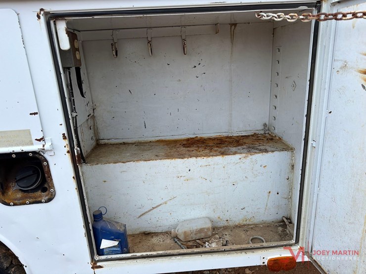 1997-chevrolet-3500-image-17