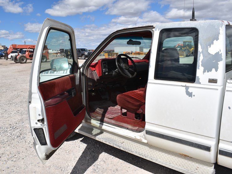 1993-chevrolet-silverado-3500-image-14