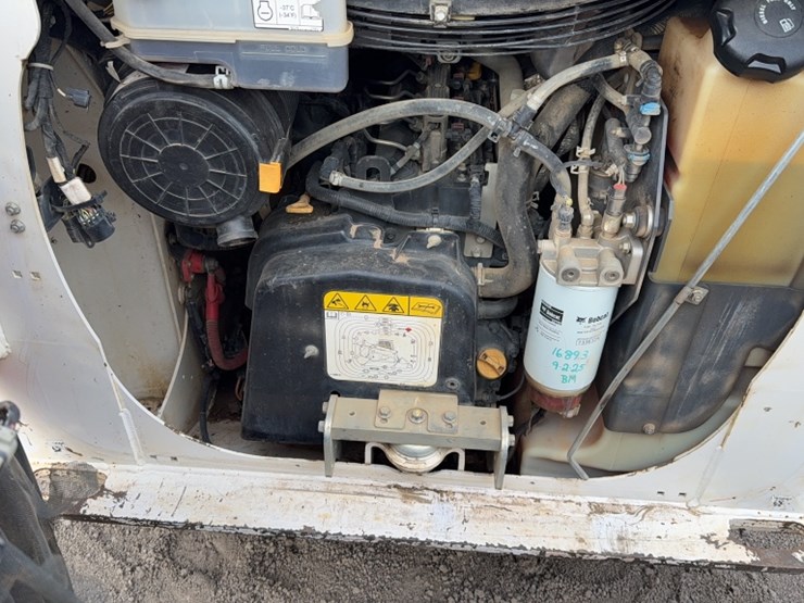 2021-bobcat-t66-image-8