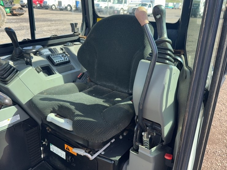 2019-bobcat-e35-image-17