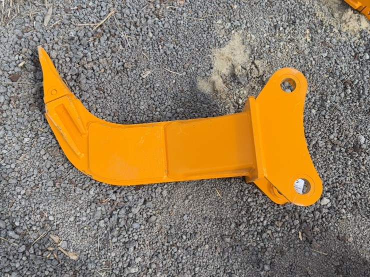 caterpillar-307-image-1