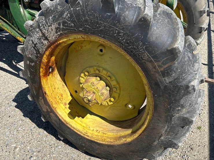 john-deere-420-image-11