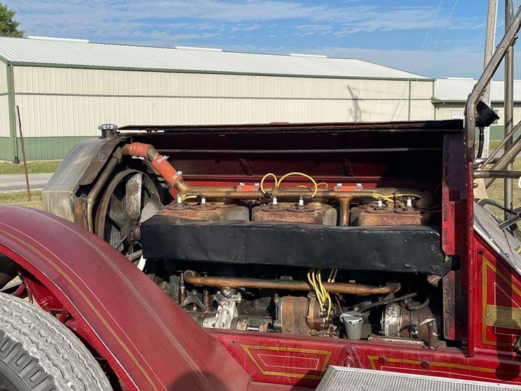 1917-american-la-france-firetruck-image-72