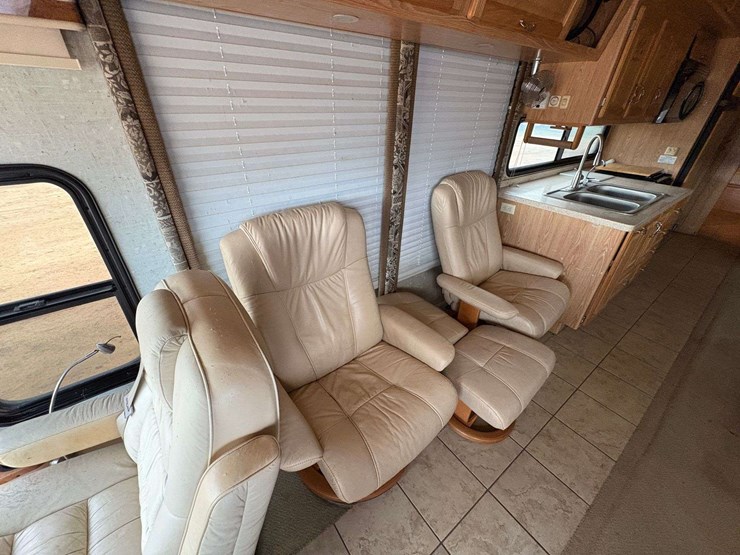 2007-freightliner-alfa-diesel-pusher-motorhome-(37,286-miles)-image-25
