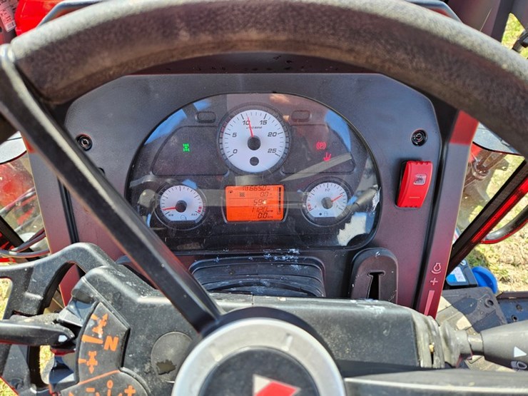 massey-ferguson-4710-image-41