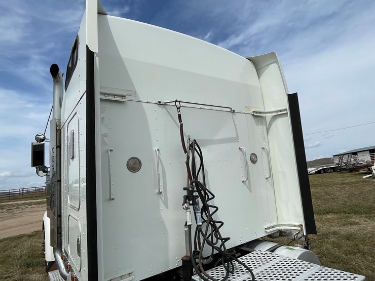 2000-kenworth-w900l-image-16