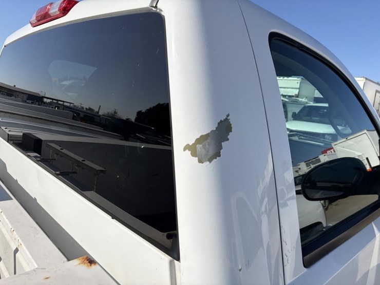 2012-chevrolet-2500-image-33