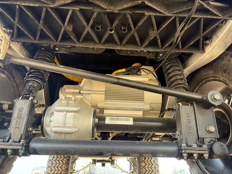 2023-bintelli-electric-golf-cart-w/-on-board-charger-image-9