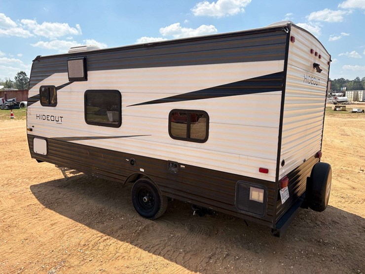 2021-keystone-hideout-travel-trailer-image-2