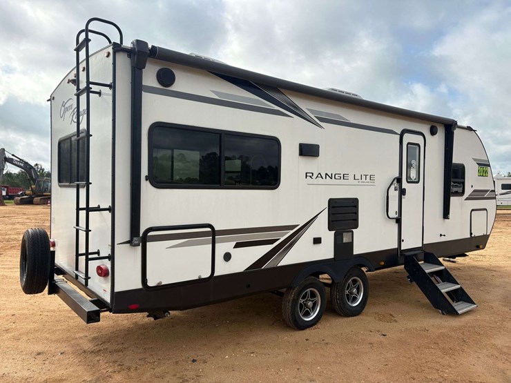 2022-open-range-by-highland-ridge-travel-trailer-image-3