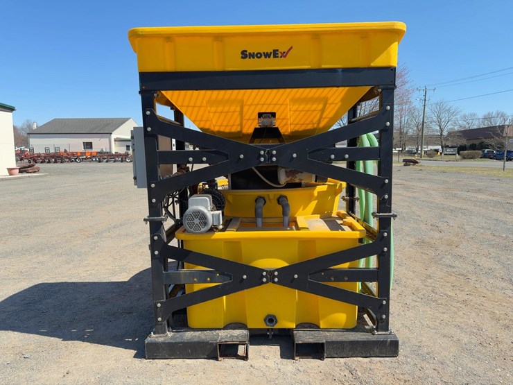 snow-ex-brine-making-machine-image-4