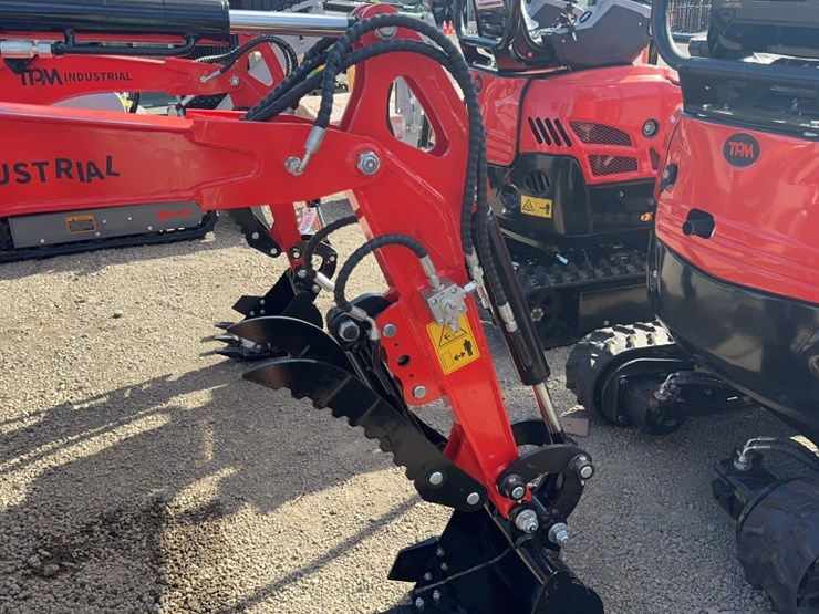#1098-•-2025-tpm-18hs-mini-excavator-image-4