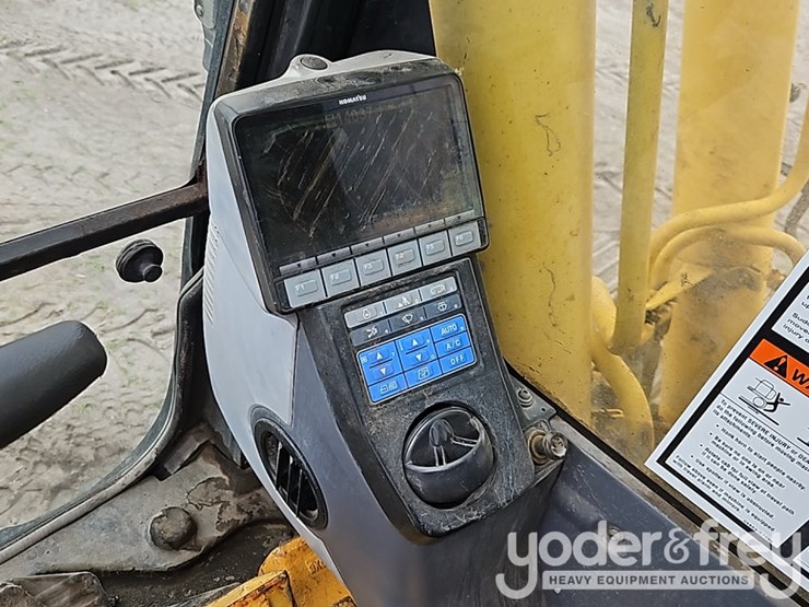 2007-komatsu-pc220-lc-8-image-41