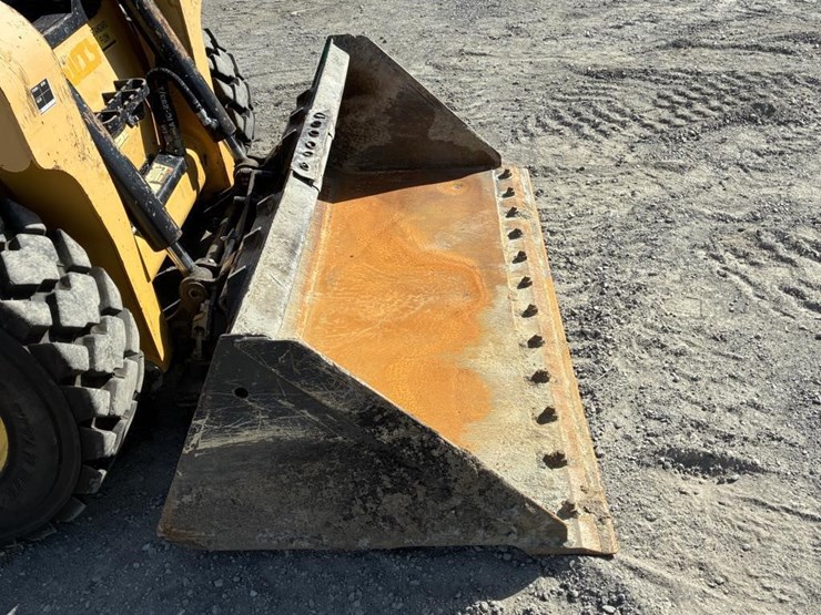 2019-gehl-r190-image-6