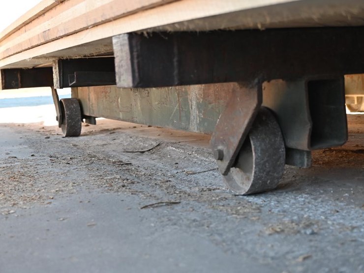 #177-•-lumber-carts-image-12