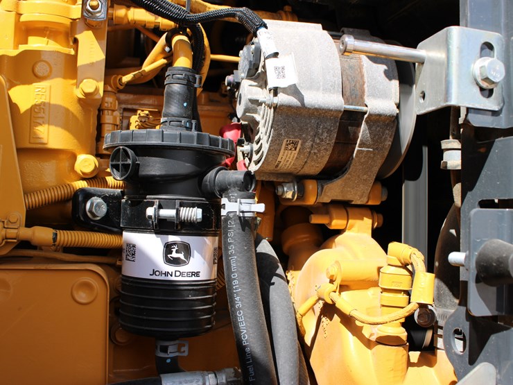 2021-deere-524p-image-63