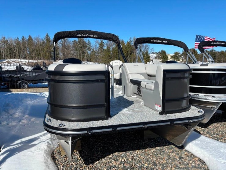 2025-g3-suncatcher-select-20rc-pontoon-image-2