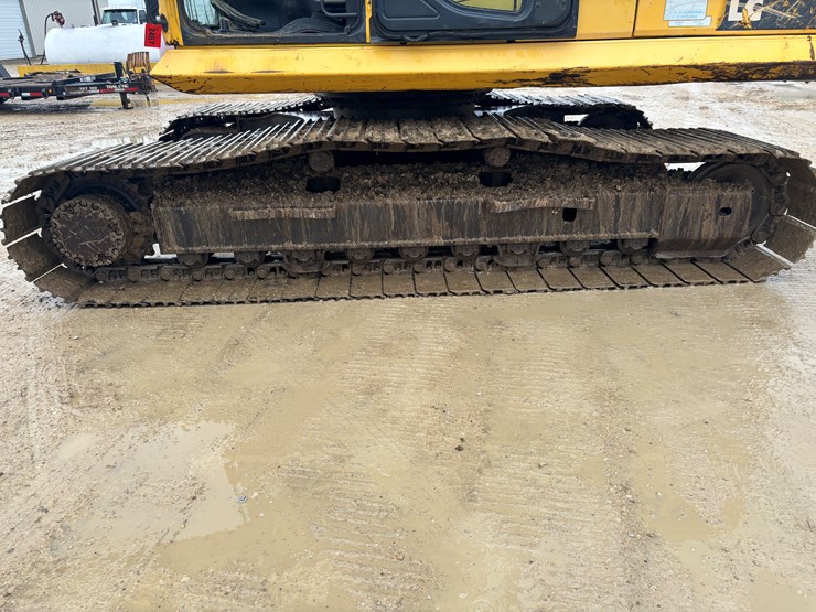 2001-komatsu-pc200-lc-image-74