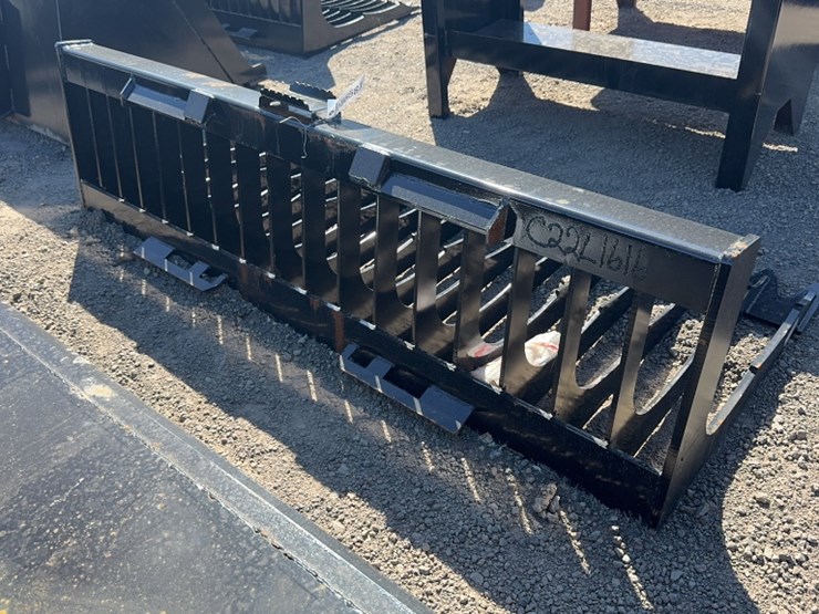 #1037-•-74"-skid-steer-skeleton-bucket-image-3