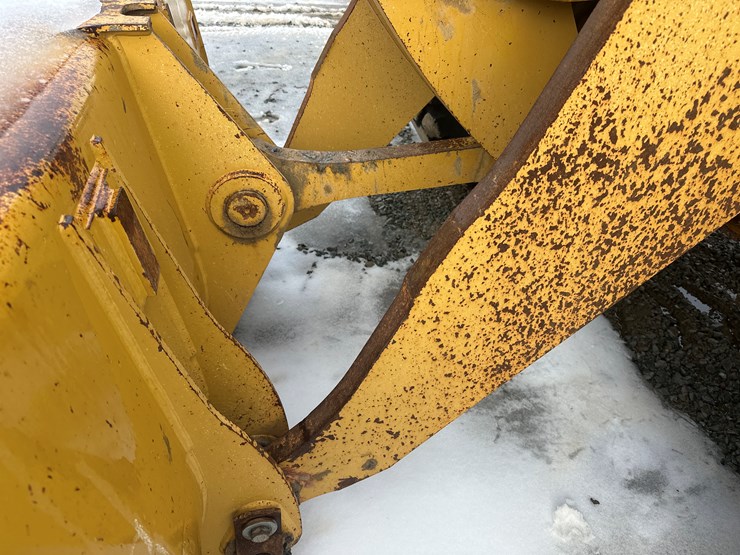 caterpillar-950gc-image-40