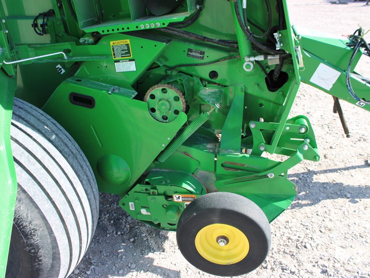 2022-john-deere-560r-image-56