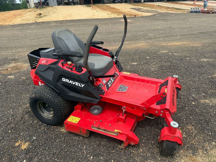 2019-gravely-zt-x-zero-turn-mower-(631-hours)-image-1